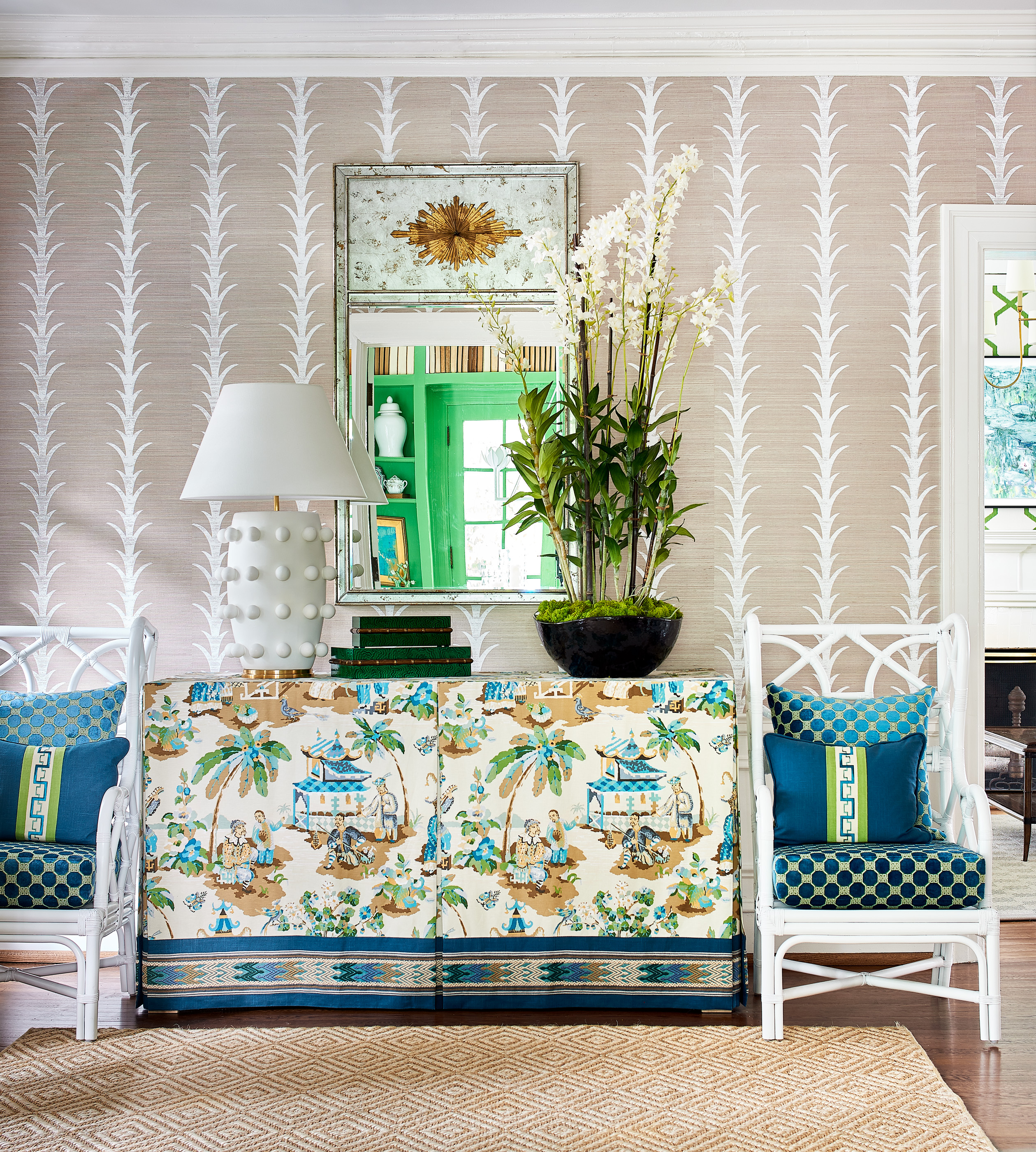 Creating an Inviting Foyer: First Impressions Matter